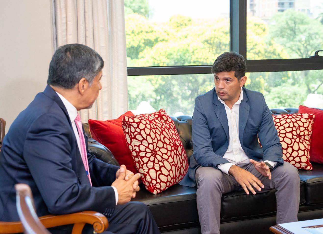 AGC Tucumán consolida su agenda institucional con el Estado y la Universidad