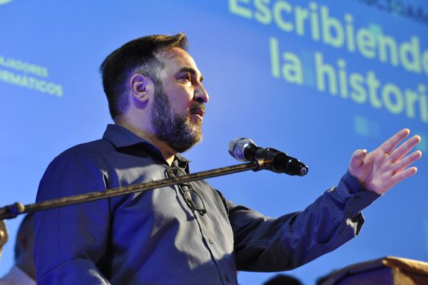 Tosco: "Lo urgente es la apertura de la mesa paritaria"